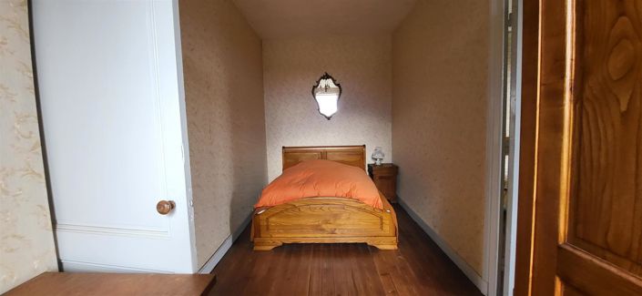 Image No.27-3 Bed House for sale