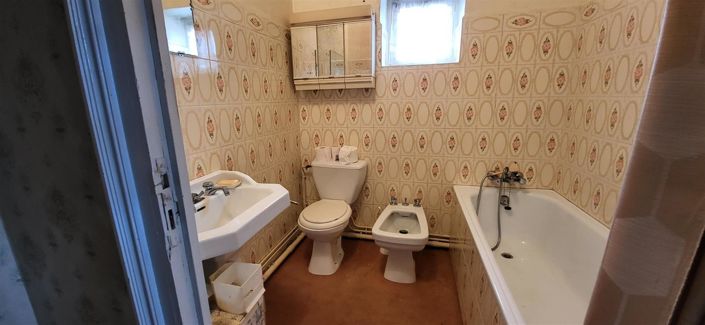 Image No.32-3 Bed House for sale