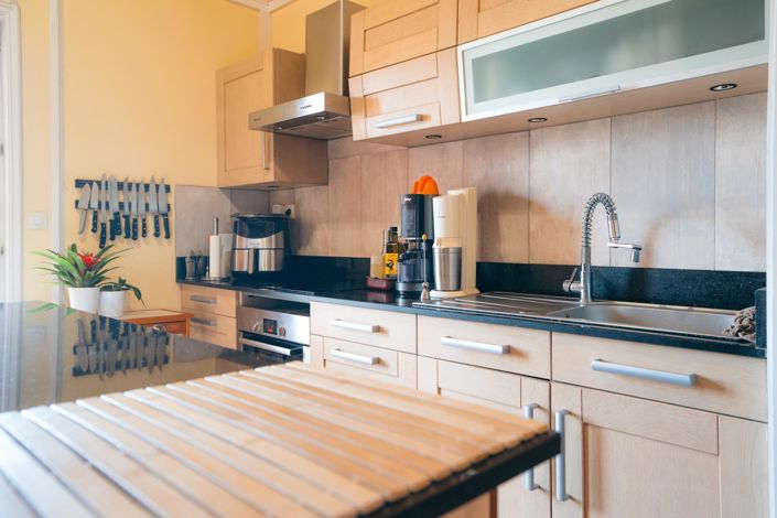 Image No.18-7 Bed Property for sale