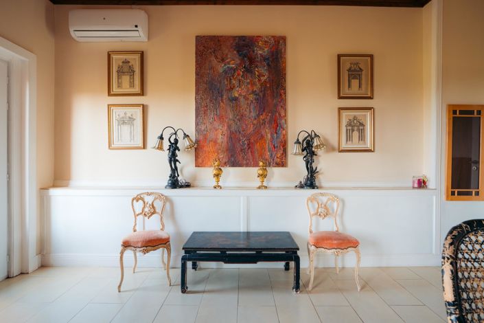 Image No.22-7 Bed Property for sale