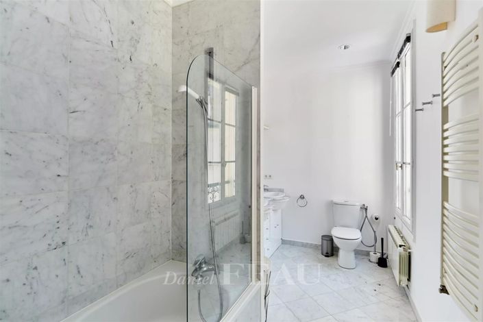 Image No.25-2 Bed Apartment for sale