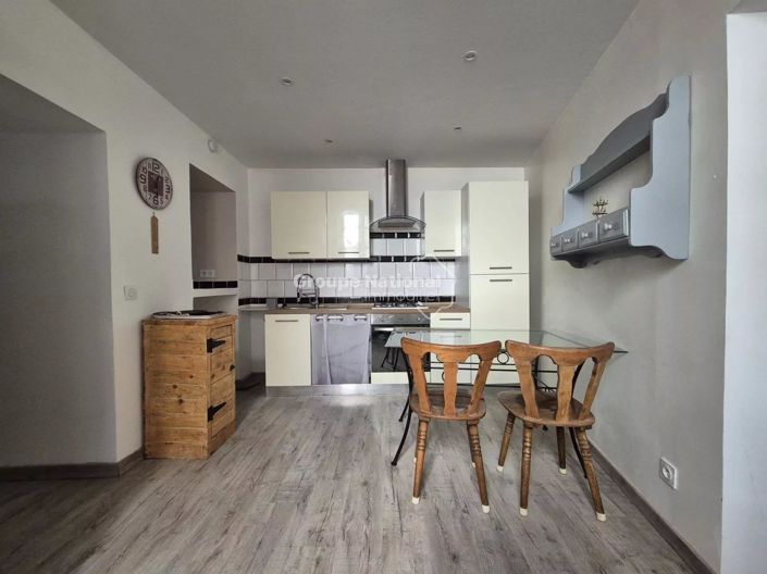 Image No.23-6 Bed House for sale