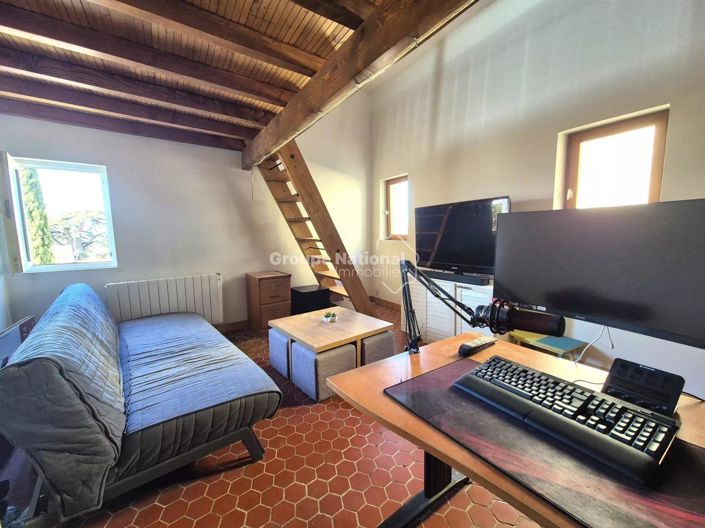 Image No.8-6 Bed House for sale