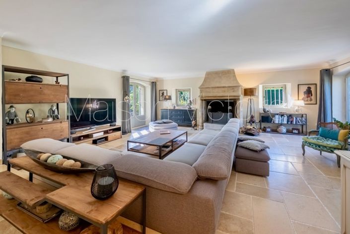 Image No.20-5 Bed House for sale