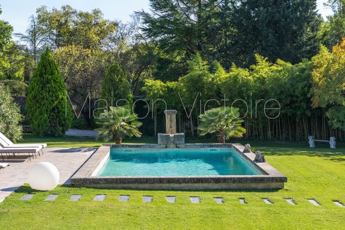 Image No.5-5 Bed House for sale