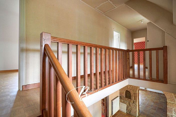 Image No.11-9 Bed House for sale