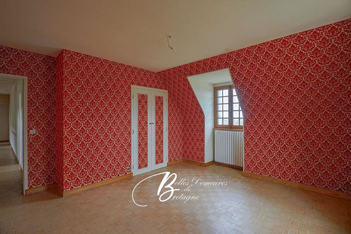 Image No.12-9 Bed House for sale