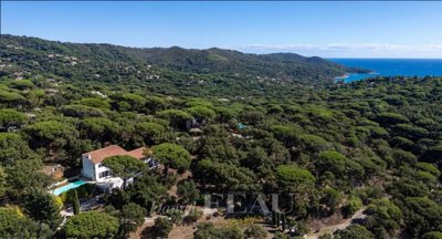 6 Bed House for sale