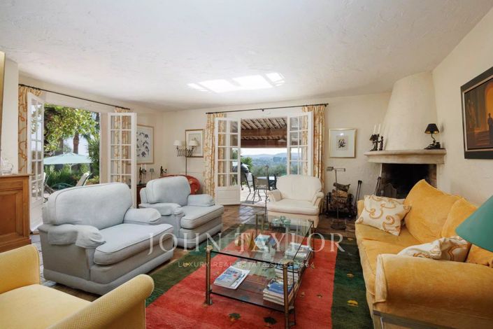 Image No.9-4 Bed House for sale