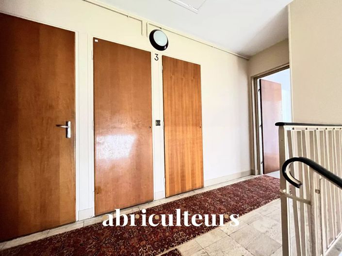 Image No.11-3 Bed Apartment for sale