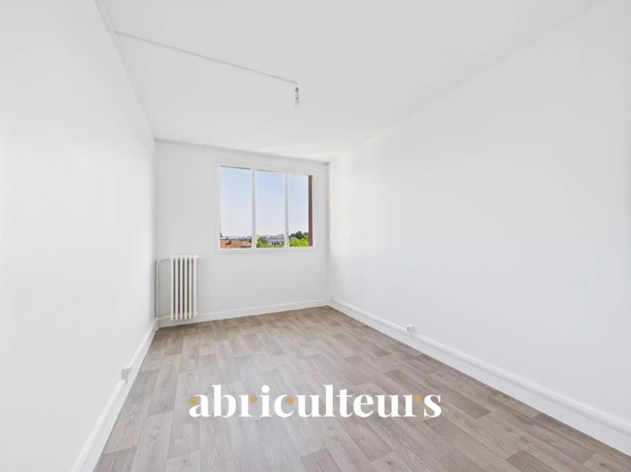 Image No.9-3 Bed Apartment for sale