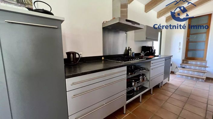 Image No.13-2 Bed House for sale