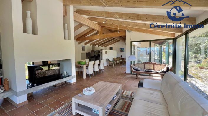 Image No.14-2 Bed House for sale