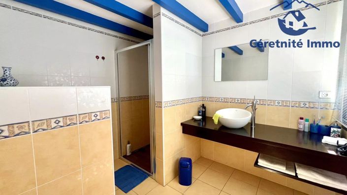 Image No.24-2 Bed House for sale