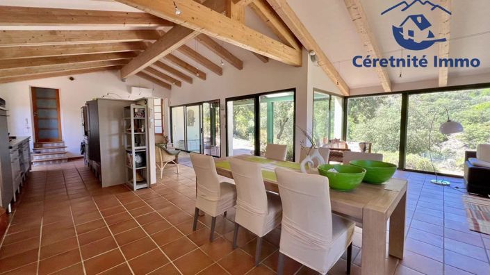 Image No.5-2 Bed House for sale