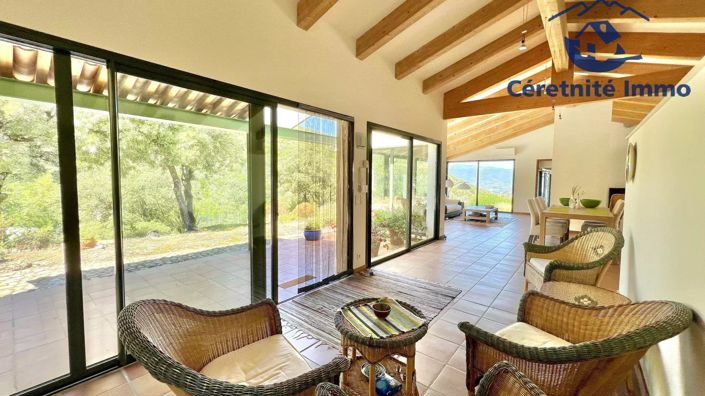 Image No.6-2 Bed House for sale