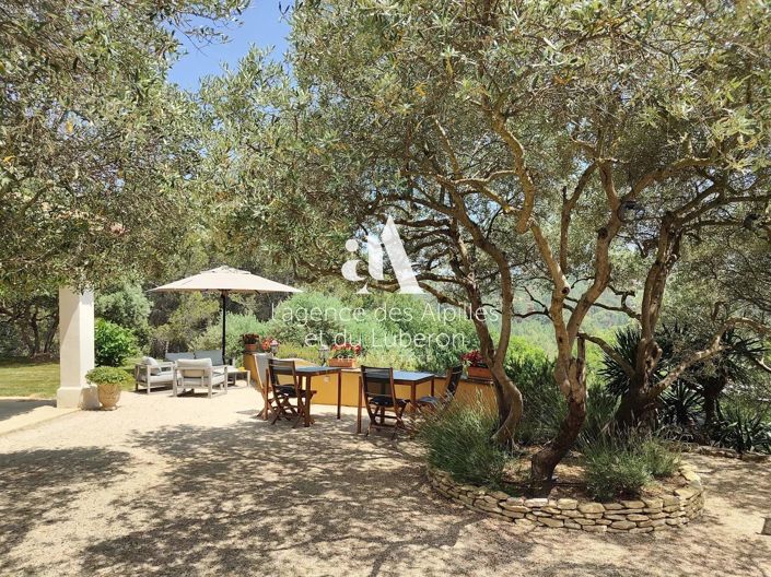 Image No.14-6 Bed House for sale