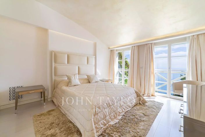 Image No.16-5 Bed House for sale