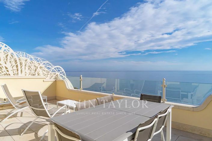 Image No.17-5 Bed House for sale