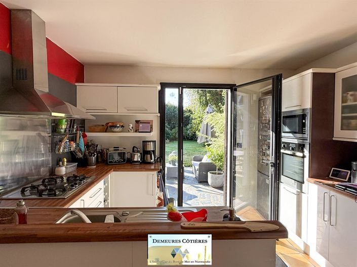 Image No.18-4 Bed House for sale