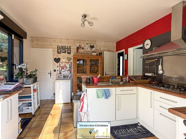 Image No.20-4 Bed House for sale