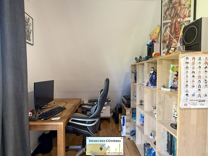 Image No.27-4 Bed House for sale