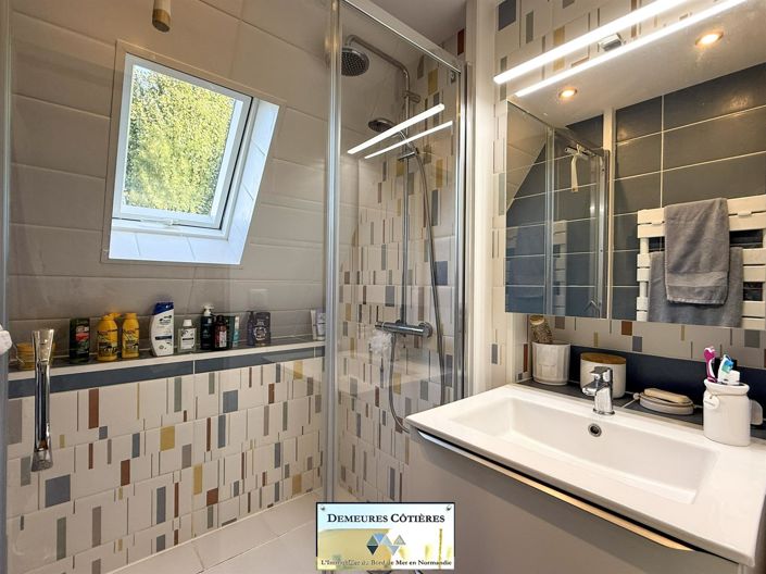 Image No.29-4 Bed House for sale