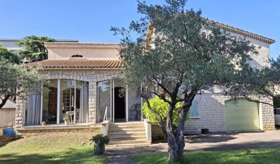 1 - Pierrelatte, House