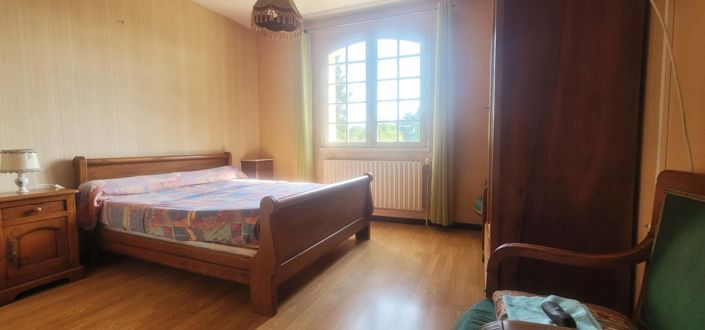 Image No.10-4 Bed House for sale