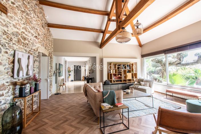 Image No.10-4 Bed House for sale