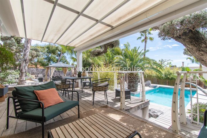 Image No.5-4 Bed House for sale