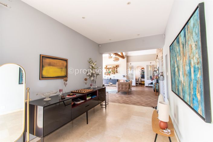 Image No.9-4 Bed House for sale