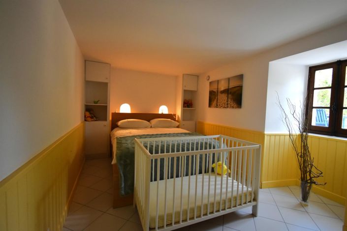 Image No.15-3 Bed House for sale