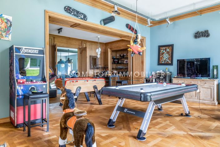 Image No.11-8 Bed House for sale