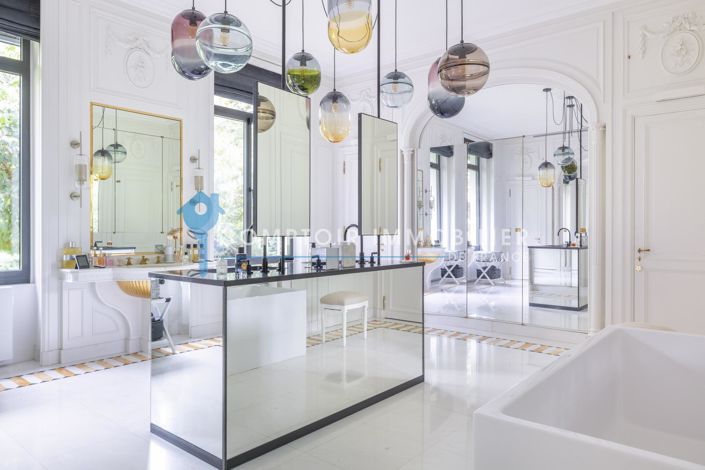 Image No.15-8 Bed House for sale