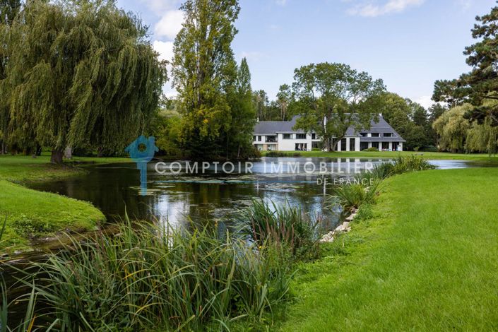 Image No.3-8 Bed House for sale