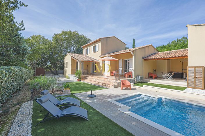 Image No.1-3 Bed House for sale