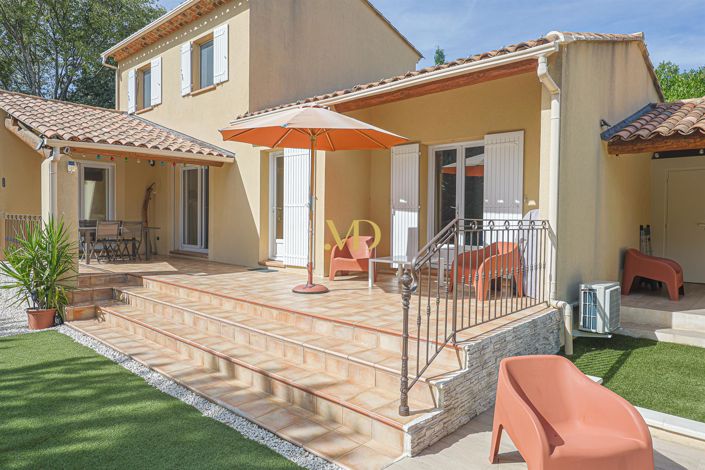 Image No.10-3 Bed House for sale