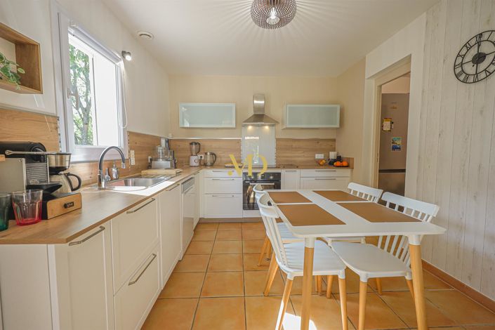 Image No.22-3 Bed House for sale