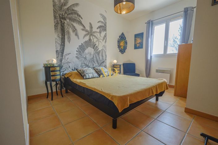 Image No.24-3 Bed House for sale