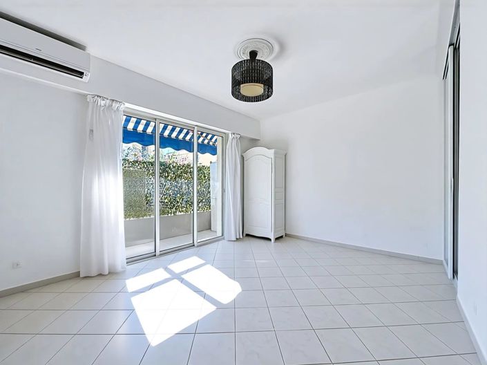 Image No.3-Apartment for sale