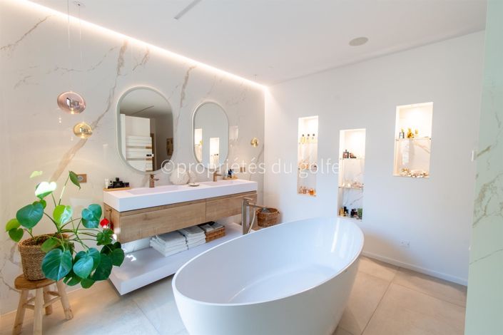 Image No.12-3 Bed House for sale