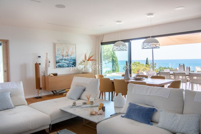 Image No.6-3 Bed House for sale