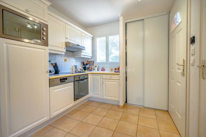 Image No.6-2 Bed House for sale