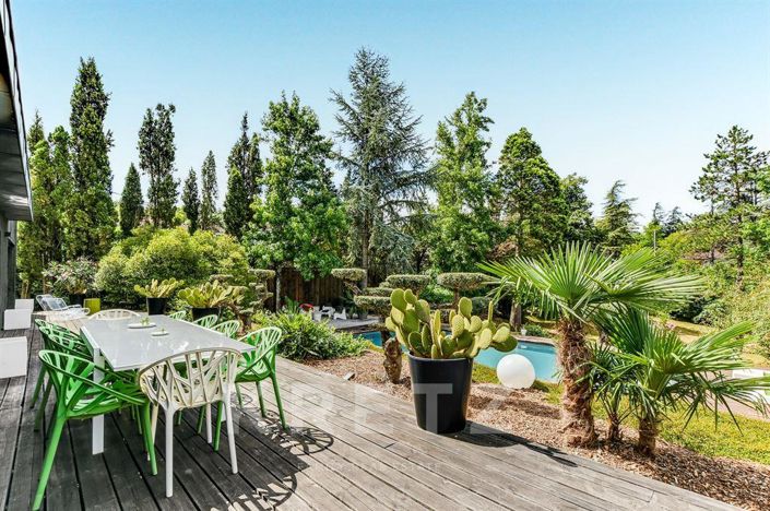 Image No.18-4 Bed House for sale