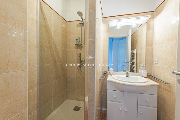 Image No.8-3 Bed Apartment for sale