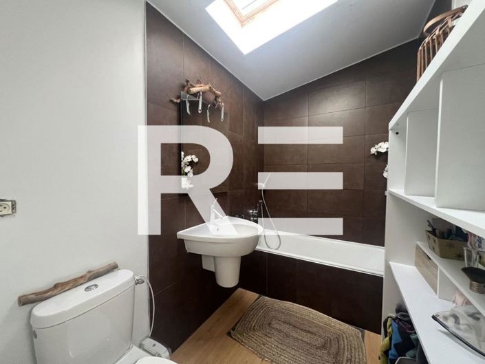 Image No.8-3 Bed Apartment for sale