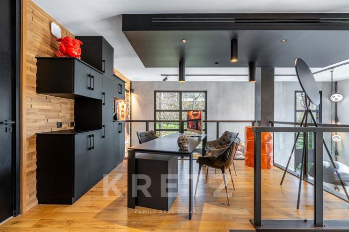 Image No.5-5 Bed Property for sale