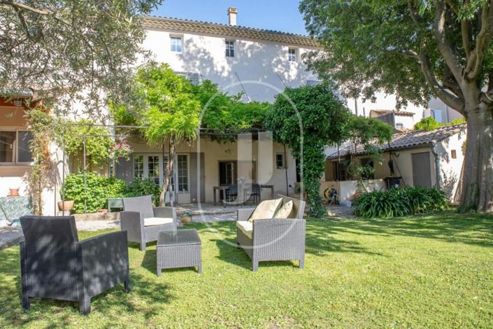 Image No.3-Maison de 7 chambres à vendre à Sainte-Cécile-les-Vignes