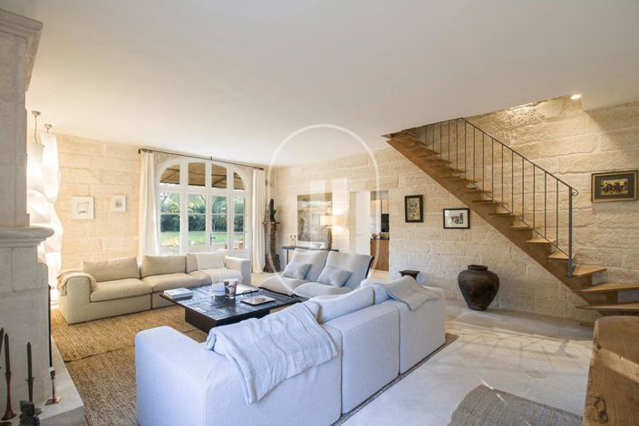 Image No.4-5 Bed House for sale